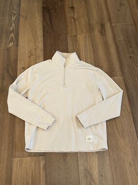 Alo Yoga Double Take long sleeve 1/4 zip medium cream colored